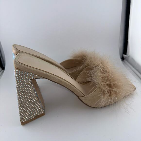 Feather Slip On Vegan Suede Rhinestone Block Heel Beige Size 7 - Picture 3 of 6